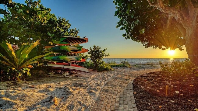 Building Photo - 5757 Gulf of Mexico Dr