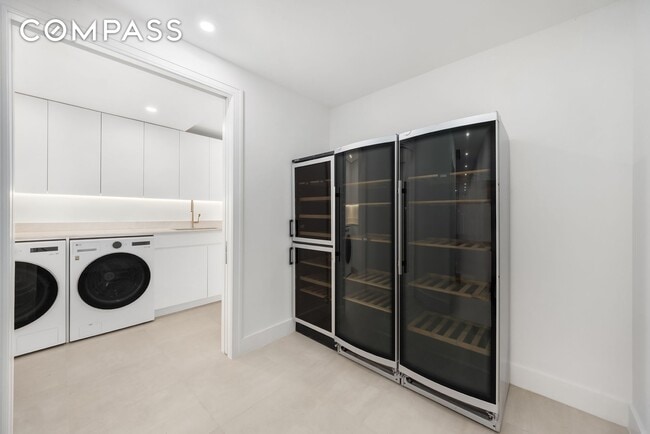 Building Photo - 53 W 85th St