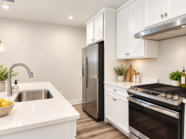 Building Photo - 24159 Pissarro Dr