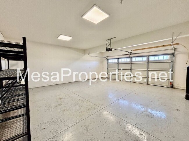 Building Photo - 6087 Elsinore Rd