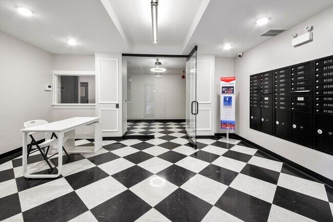 Building Photo - 7000 S South Shore Dr