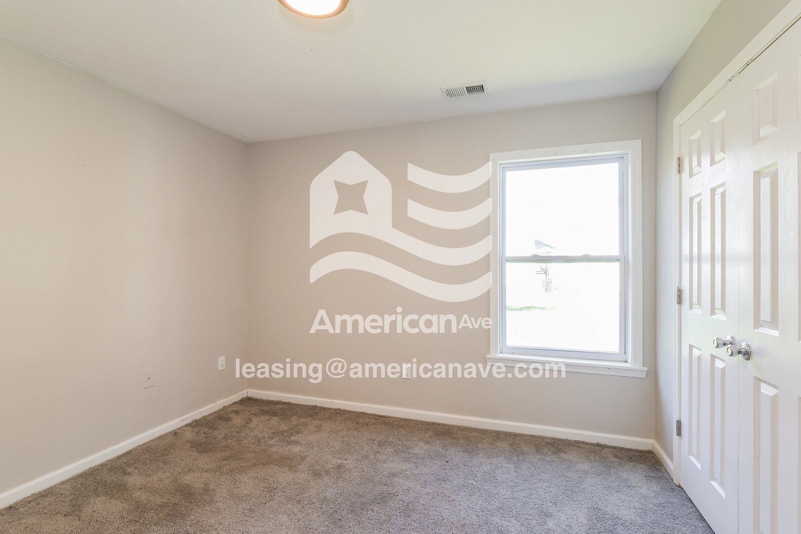 Building Photo - 2218 W Madison St