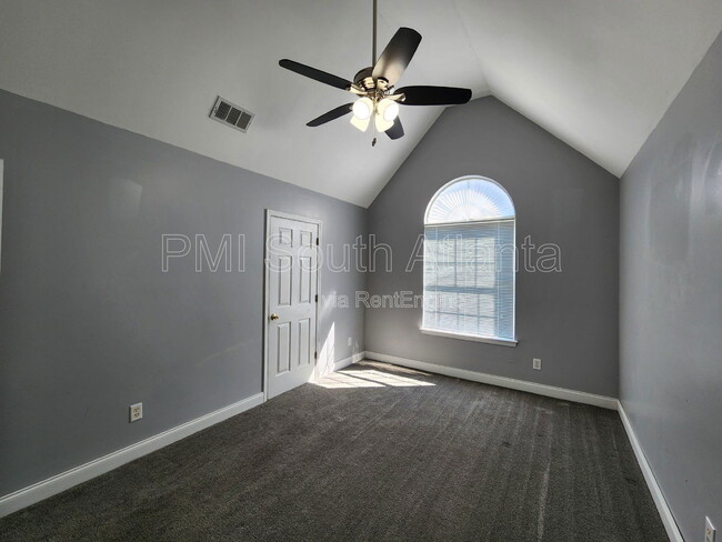 Building Photo - 2085 Winding Crossing Trail