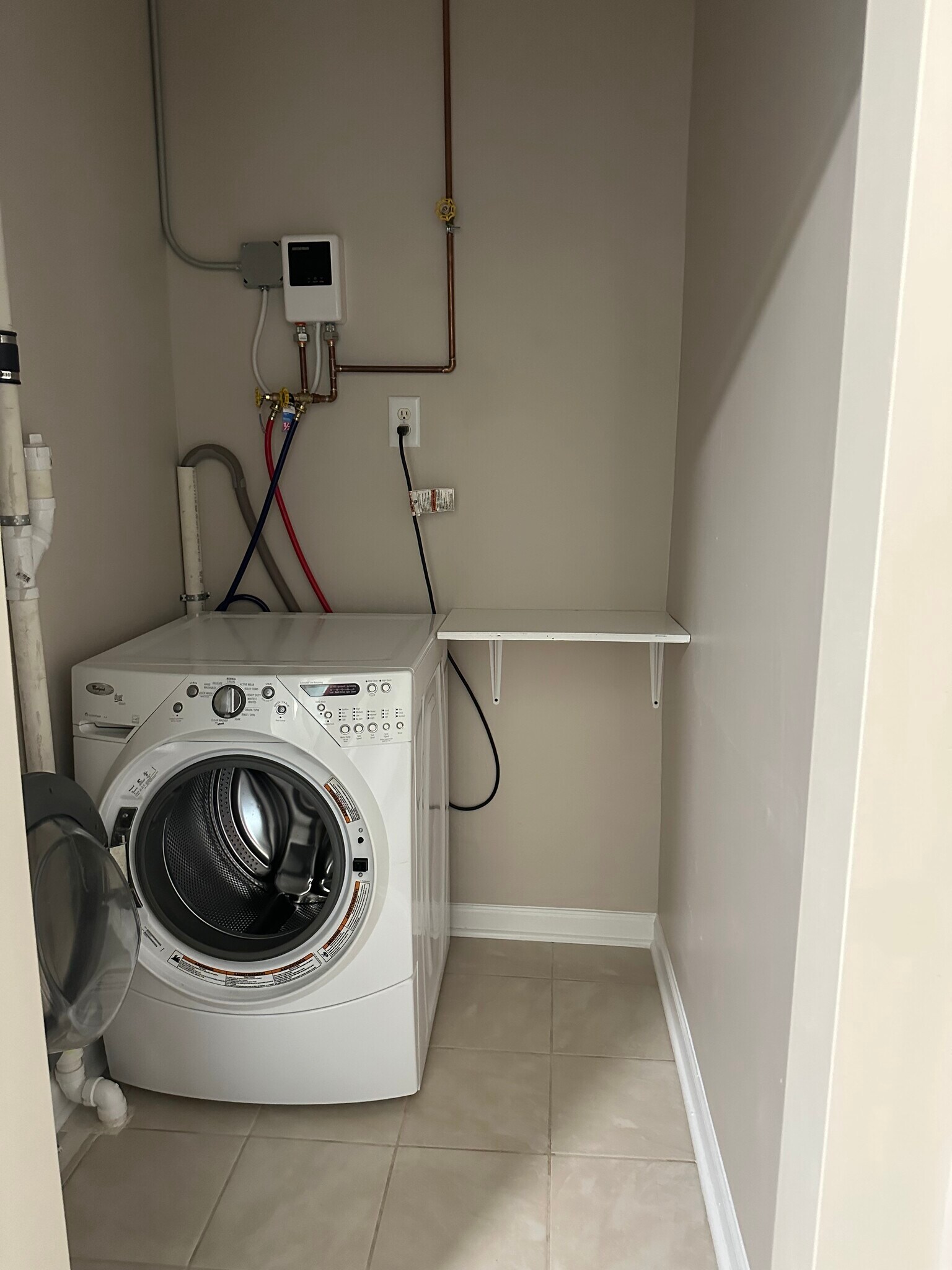 Washer - 1556 S Spaulding Ave