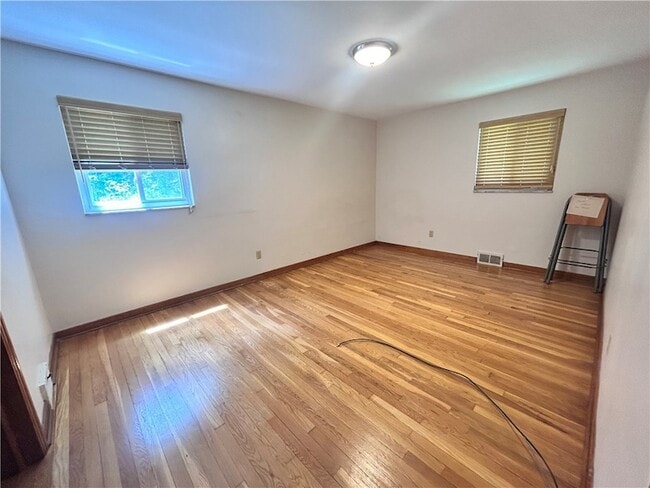 Building Photo - 3715 Beechwood Blvd
