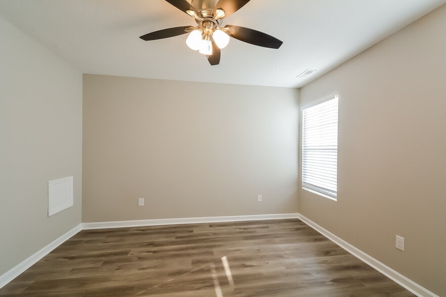 Building Photo - 138 Johnston Farms Dr