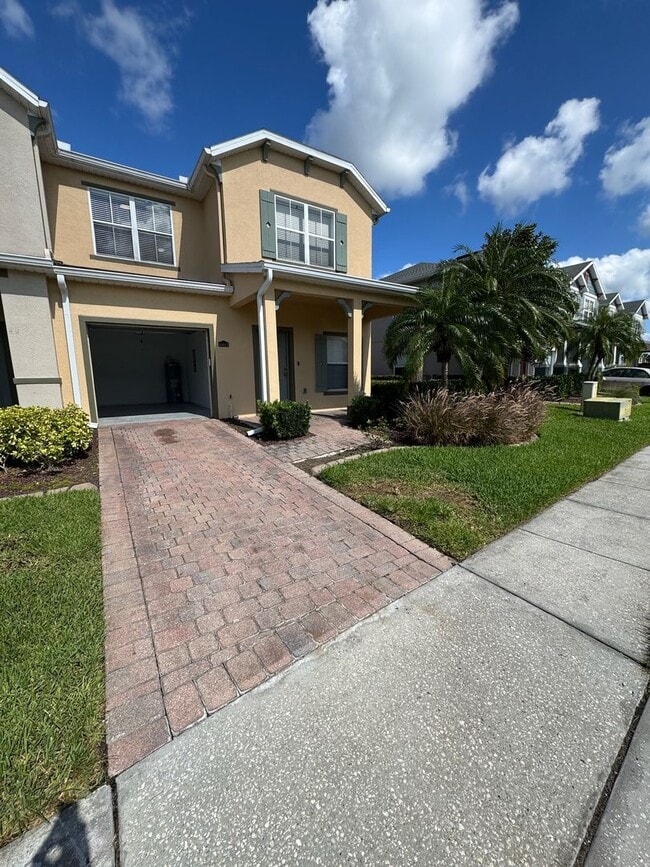 Building Photo - 16617 Cedar Crest Dr