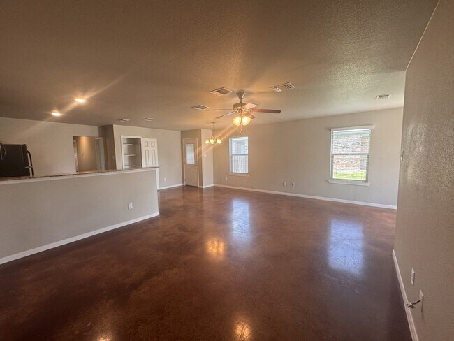 Building Photo - 2204 Indian Trail