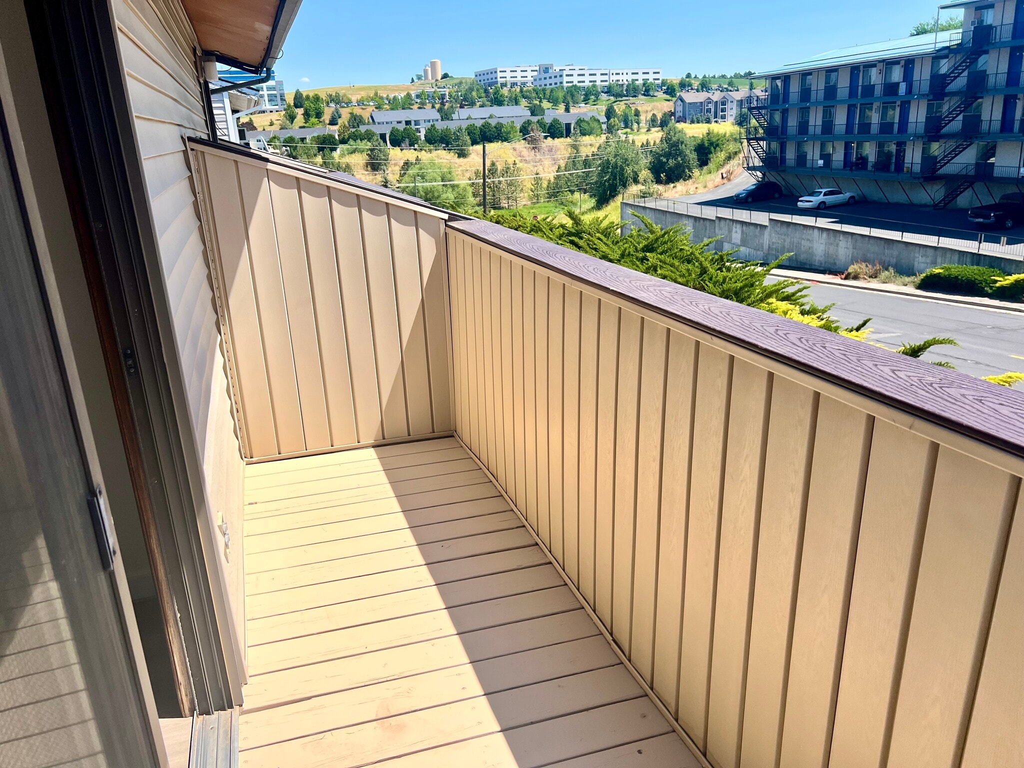 Building Photo - 132 NW Larry St