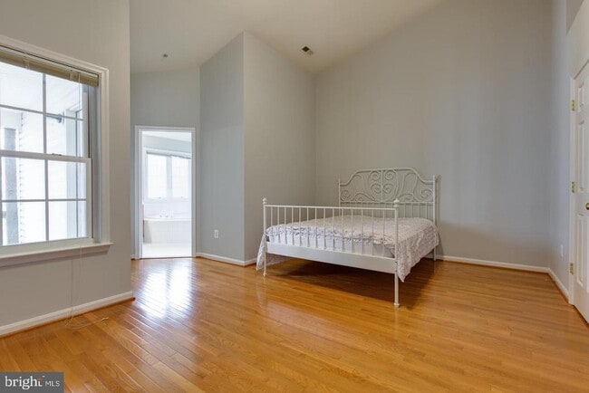 Building Photo - 11013 Apple Orchard Ct