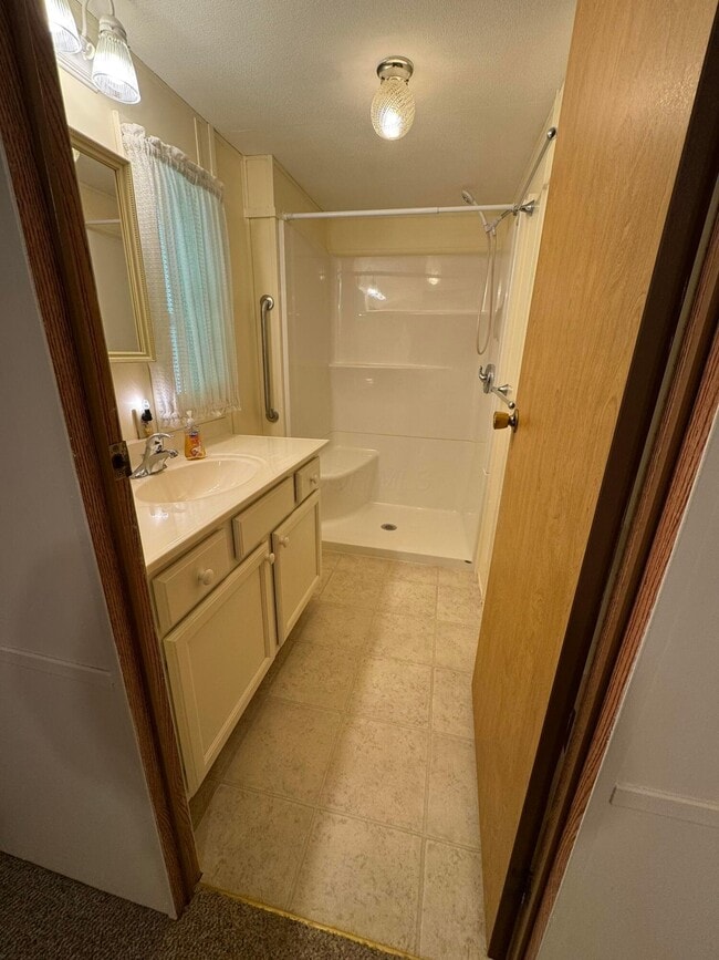 Building Photo - 14551 OH-93