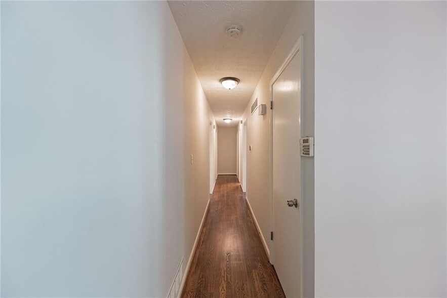 Building Photo - 4472 Old Mabry Pl