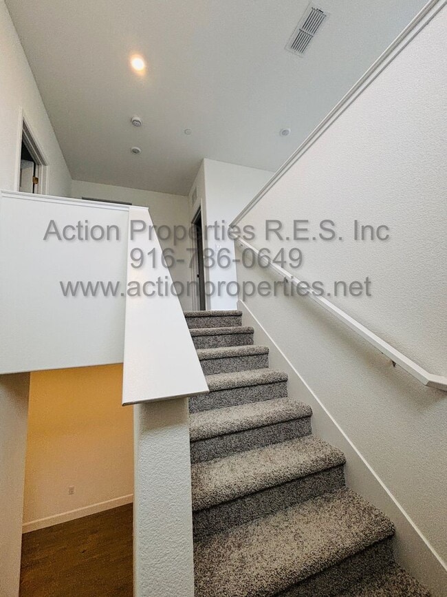 Building Photo - Action Properties RES inc. Offering Brand New Breckenridge @ Sierra West Solar 5 Bedroom 2793aq f...