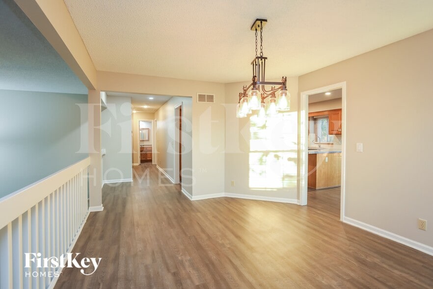 Building Photo - 15102 W 131st St