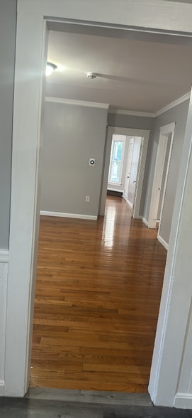Building Photo - 59 Bellevue Ave
