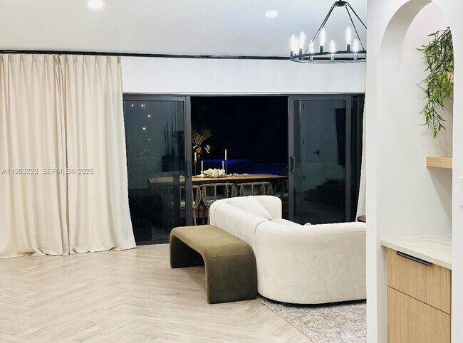 Building Photo - 2475 NW 25th St