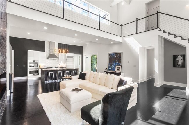 Building Photo - 1756 N Akin Dr NE