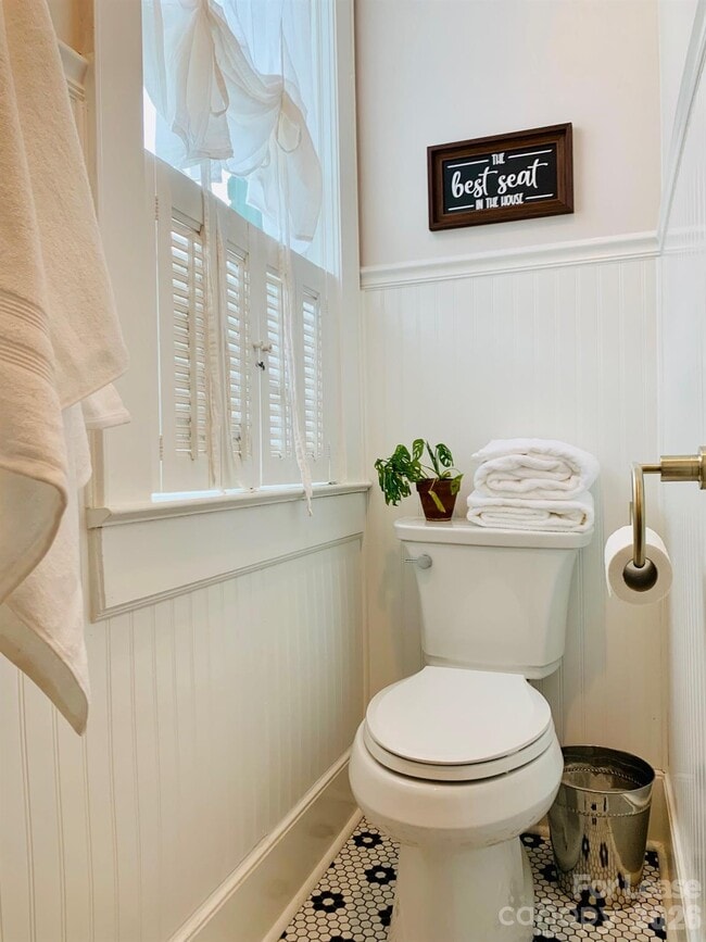 Building Photo - 22 N Congress St