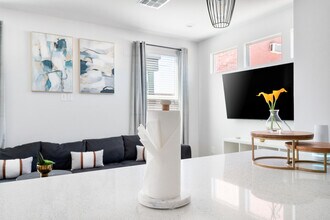 Building Photo - 3806 E Polk St