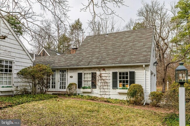 Building Photo - 607 Rosedale Rd