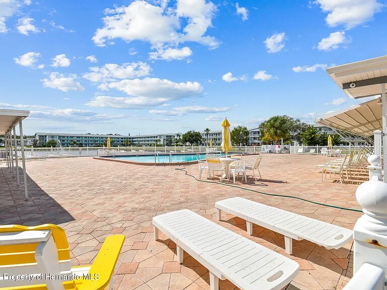 Building Photo - 1900 59th Ave N