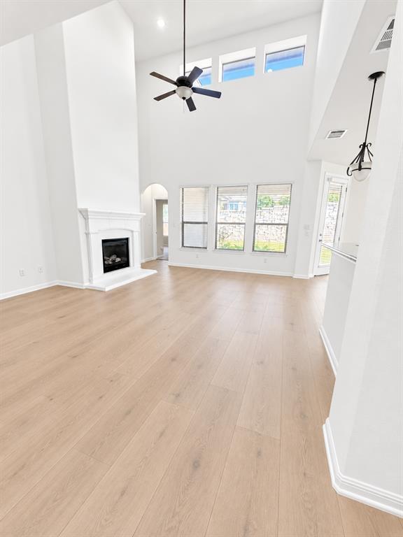 Building Photo - 14312 Senia Bend