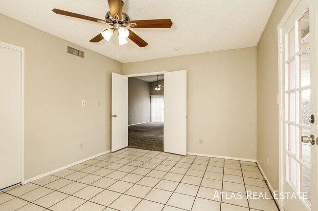 Building Photo - 4035 W Harmont Dr