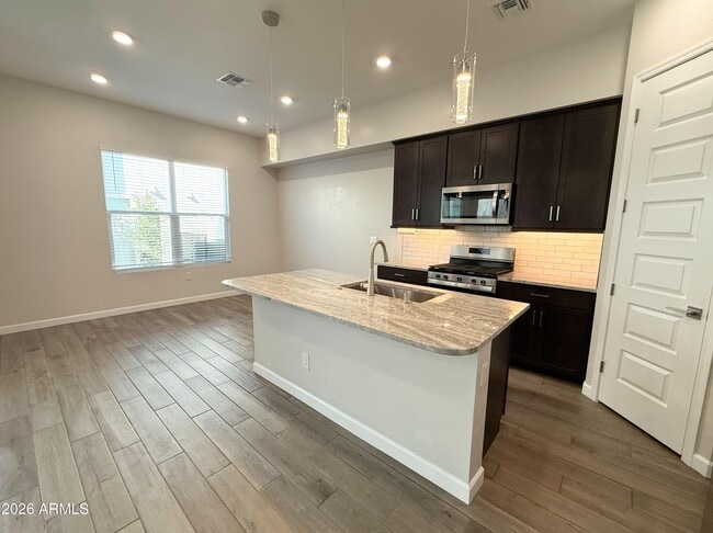 Building Photo - 17050 N 50th Pl