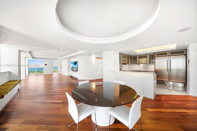 Building Photo - 4779 Collins Ave