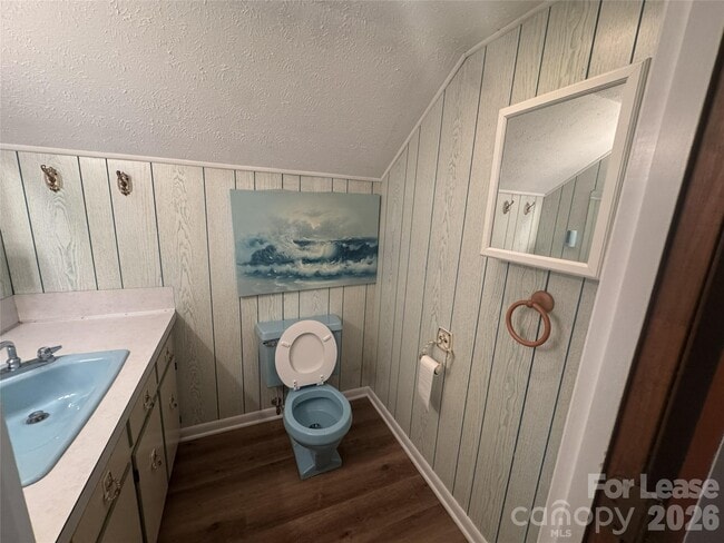 Building Photo - 1203 Hibriten Dr SE