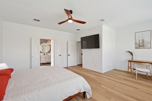 Building Photo - 5615 Teal Ct