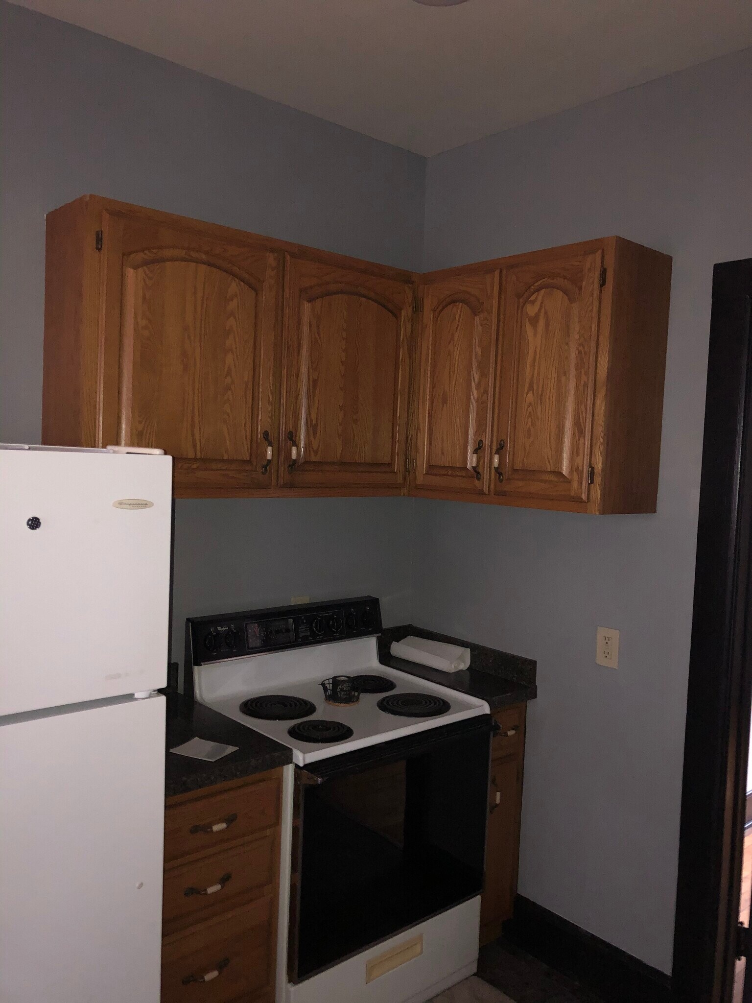 Kitchen - 810 Swift Ave