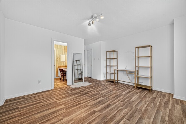 Building Photo - 14107 Glasgow Pl
