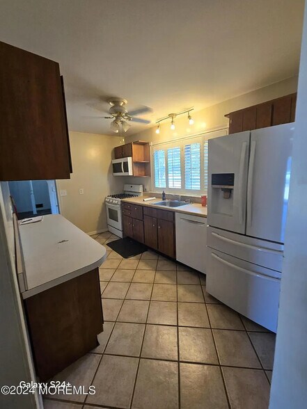 Building Photo - 16 Oak Ridge Pkwy