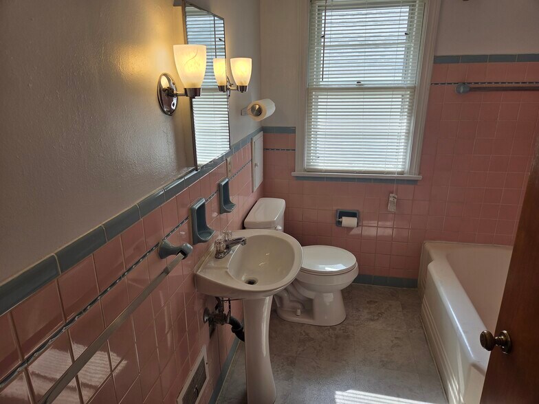 Bathroom - 420 Muth Rd