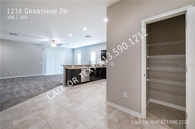 Building Photo - 1218 Grantham Dr