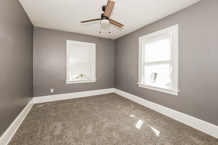 Building Photo - 121 Westmoreland Terrace
