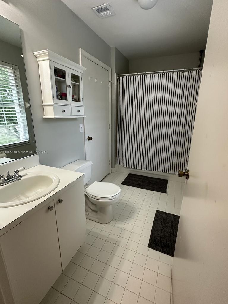Building Photo - 2484 SW 177th Ter