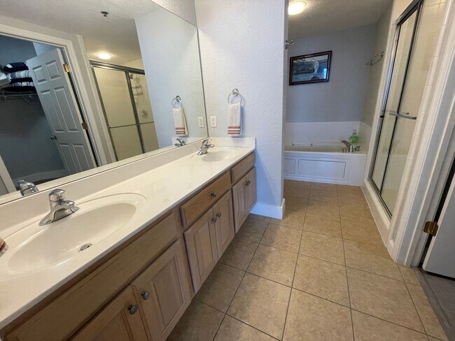 Building Photo - 6504 Bridge Water Way