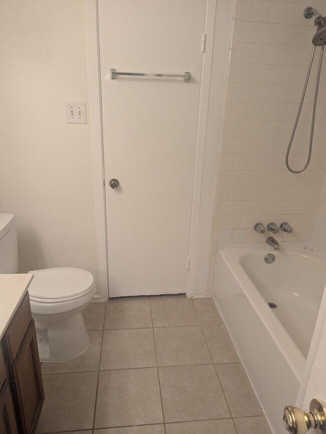 Building Photo - 4822 Roserock Ln