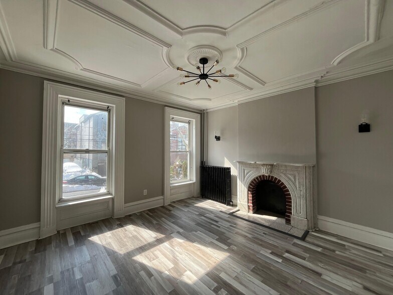 Building Photo - 86 Irving St