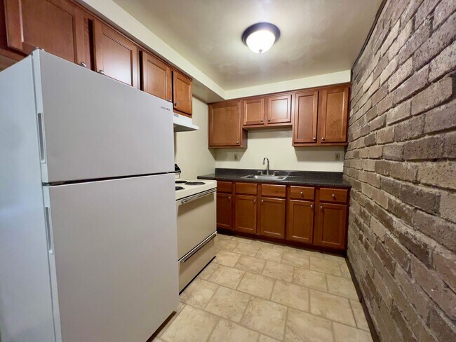 Primary Photo - Cozy One Bedroom Apartment! Exposed Brick ...