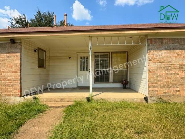 Building Photo - Charming Corner-Lot 2-Bedroom Home For Lease in Mesquite!