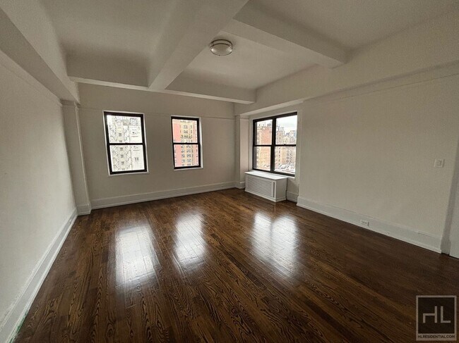 Building Photo - 160 W 73rd St