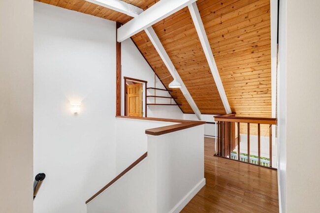 Building Photo - 714 Rockaway Beach Ave