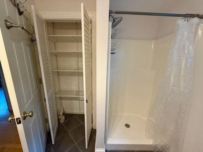 Building Photo - 100 Stimson St