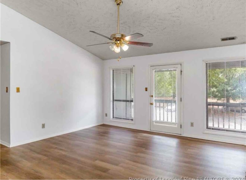 Building Photo - 1904 Tryon Dr