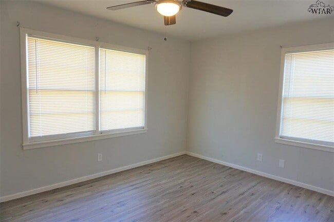 Building Photo - 3 Bedroom Iowa Park Home