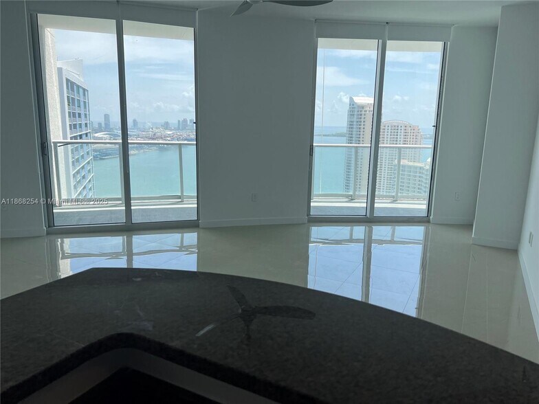 Building Photo - 300 S Biscayne Blvd