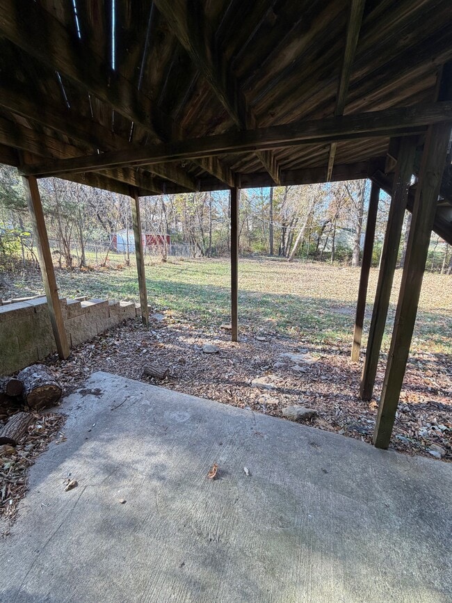 Building Photo - 1428 Grandview Dr